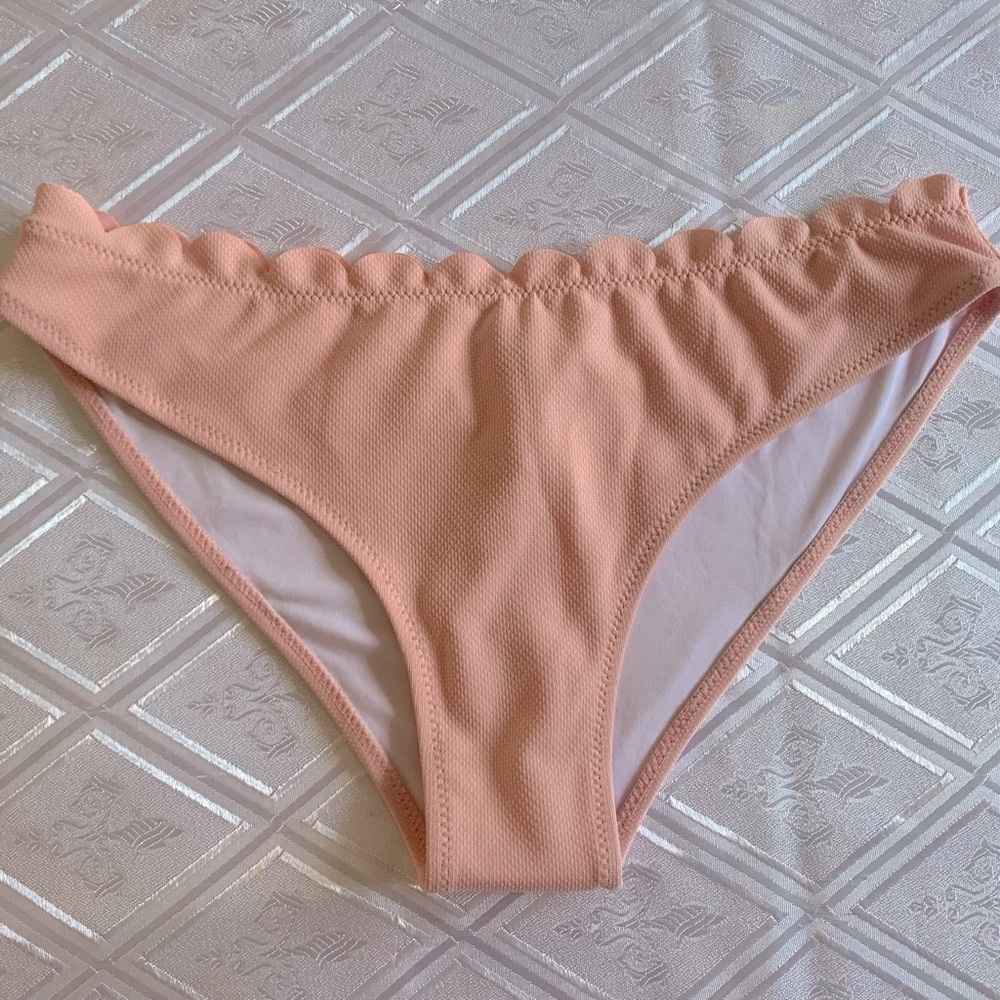 Cupshe Scalloped Bikini Bottom, size L, NWT